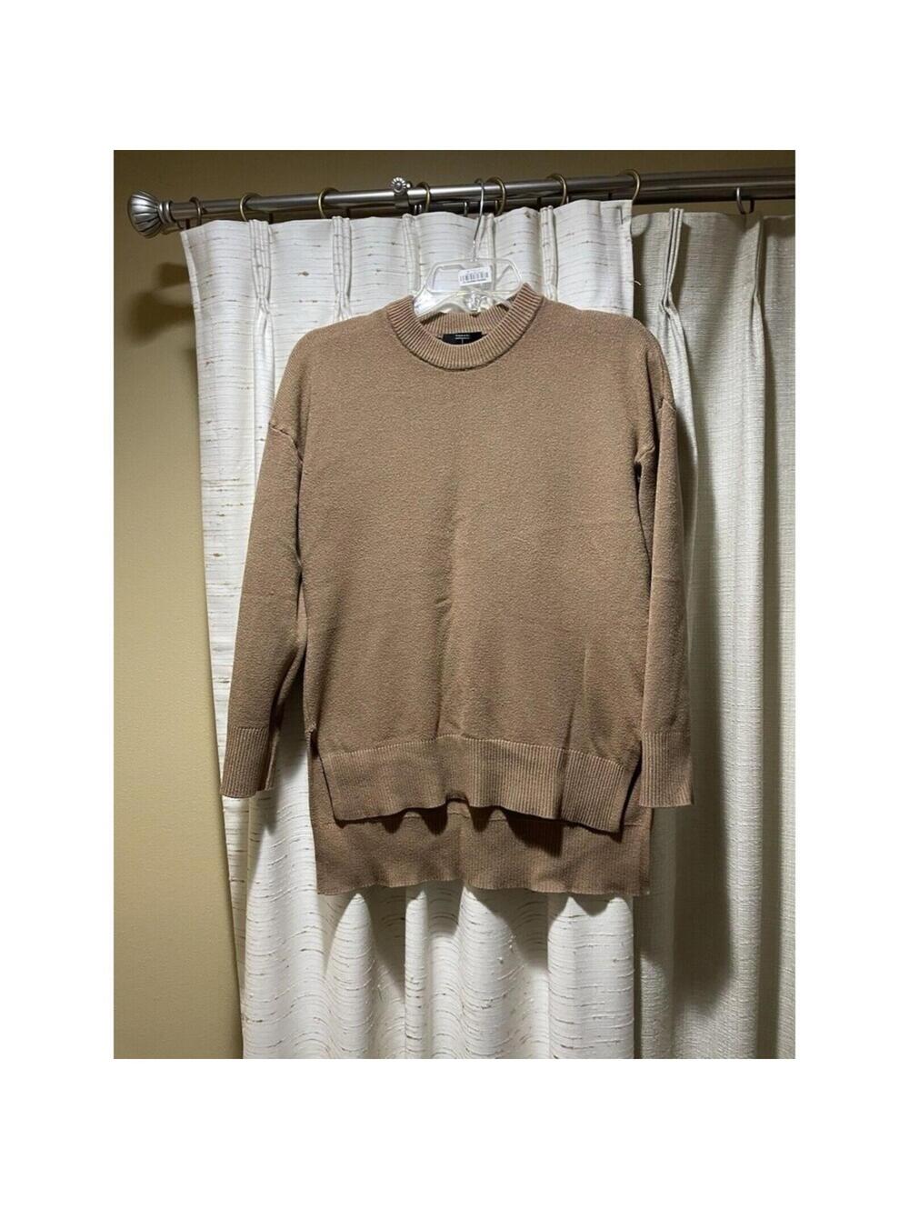 Women’s Tahari Beige Sweater S Small Stretchy pullover
